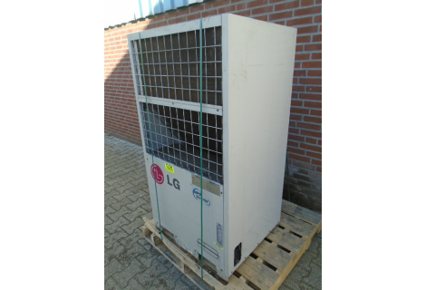 LG airconditioning buiten unit 